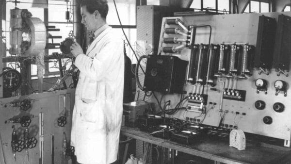 1955 Bacon Laboratory Fuel Cell