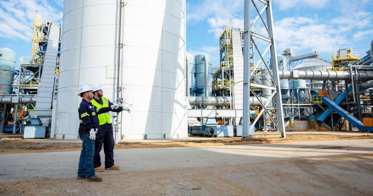 Drax Teams Up with C-Zero for Revolutionary Carbon Capture Solution 3 Drax Carbon Capture Facility Engineers