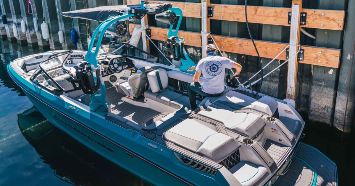 Electric Boats: A Beginner's Guide 13 Electric Boat Charging Lake Tahoe