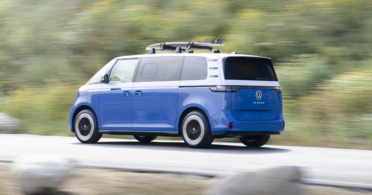 Volkswagen Unveils 2024 VW ID Buzz 3-Row EV For North America 8 Volkswagen VW ID. Buzz 2023 - Rear
