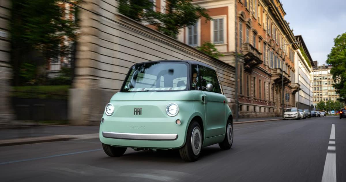 Fiat Topolino: Eco-Friendly Microcar Revolutionizes Urban Mobility 5 2024 Fiat Topolino Electric Microcar Driving